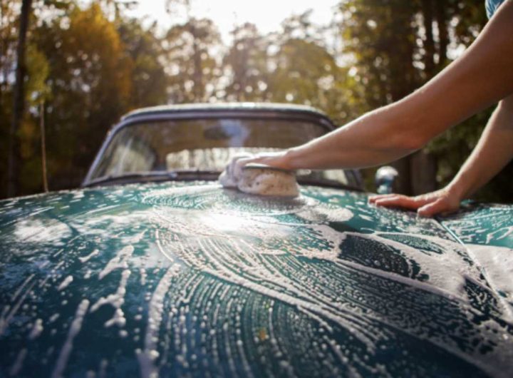 Iniziamo analizzando la situazione del lavaggio dell'auto nel proprio cortile privato. A livello nazionale, il Codice della Strada